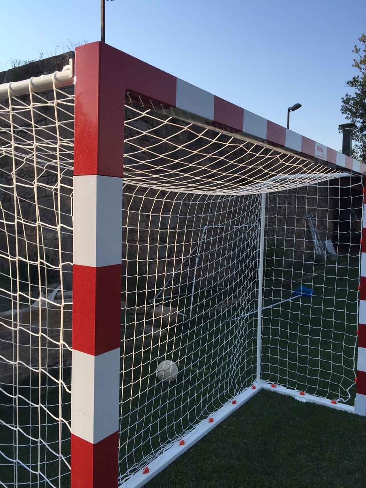 JGO PORTERÍAS F.SALA/BALONMANO METÁLICAS TRASLADABLES 80X80MM CON BASE 80X40MM - SOFTEE