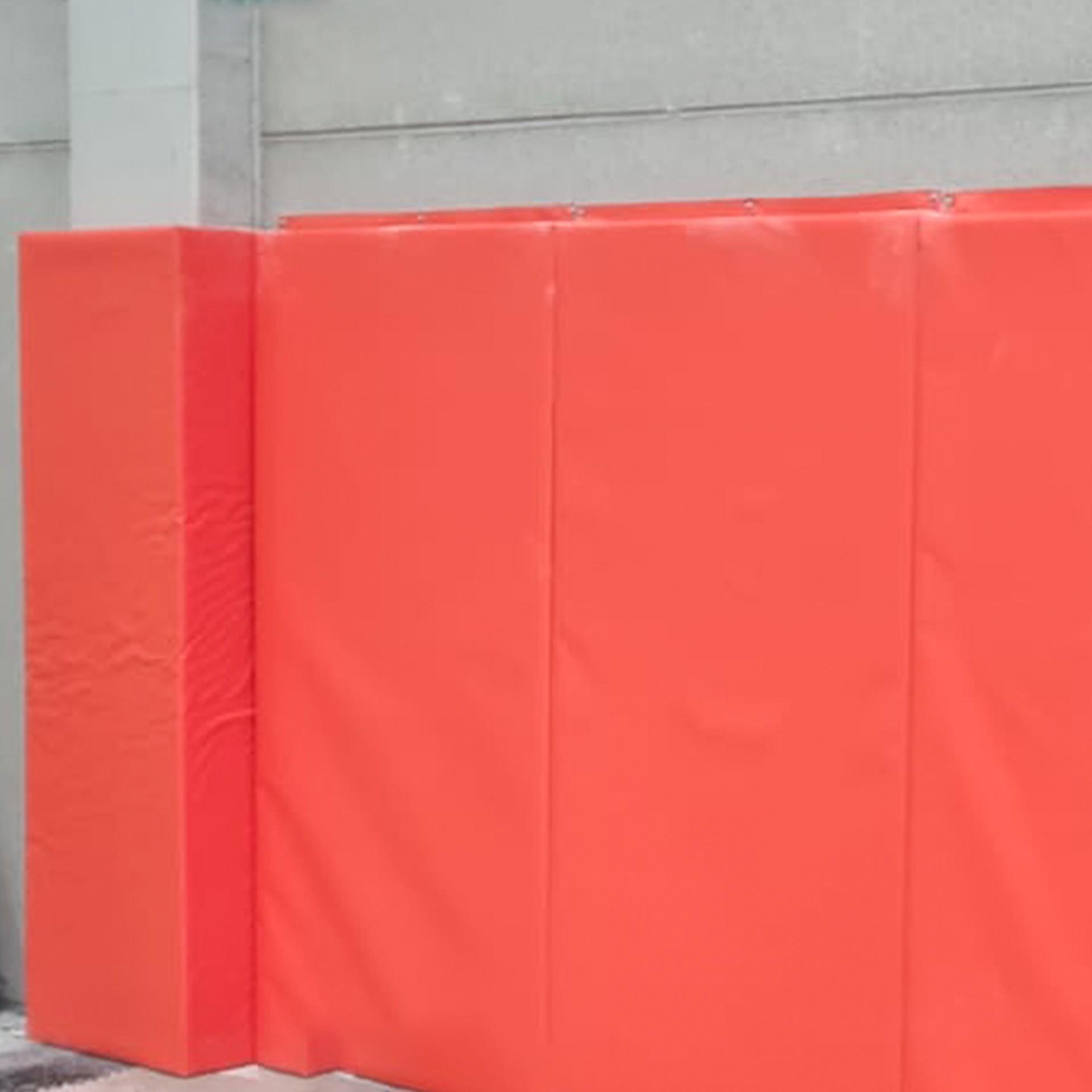 METRO LINEAL DE PANEL TAPIZADO CON LONA PARA PROTECCION DE 2M ALTURA Y GROSOR 60MM - SOFTEE