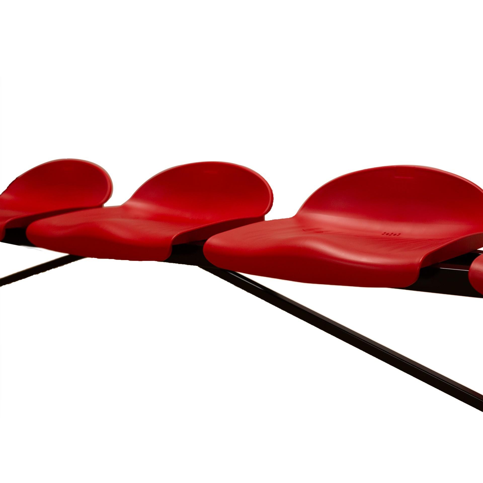 BANCO METÁLICO CON ASIENTOS ROJO PVC -5 PLAZAS- - SOFTEE