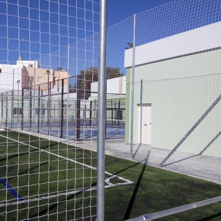 POSTE METÁLICO GALVANIZADO 6M PARA RED PROTECCIÓN CON PLETINA PARA ATORNILLAR - SOFTEE